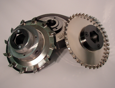 DP TWISTER: Bearbeitungssystem mit Spanabsaughaube für gesteuerten Späneflug DP TWISTER: Bearbeitungssystem mit Spanabsaughaube für gesteuerten Späneflug